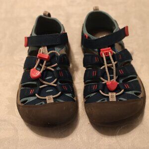 The KEEN® Kids Newport H2 Washable Water Resistant Sandal Size 3 Out Door Play